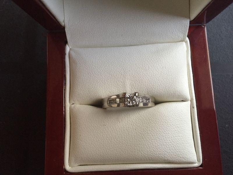 14 kt White Gold 0.50 ctw Princess Cut Diamond Engagement Ring
