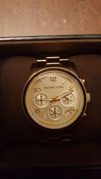 LADIES GOLD MK WATCH