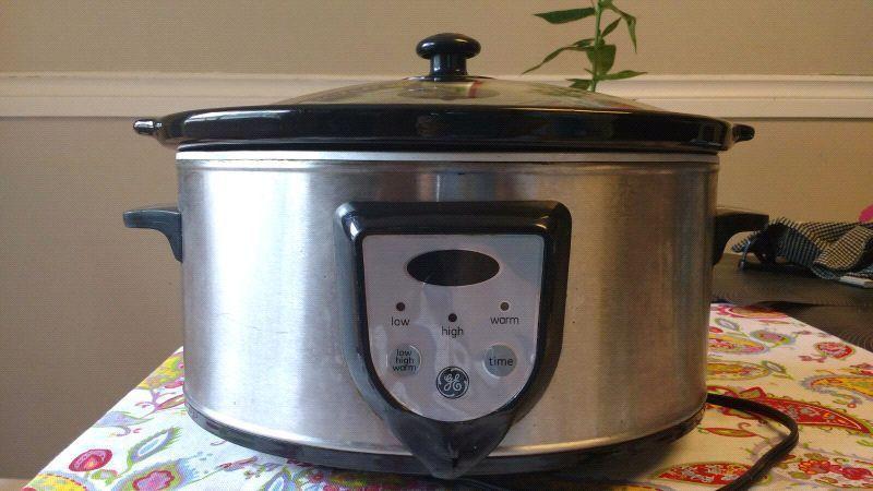 GE brand slow cooker **Excellent condition**