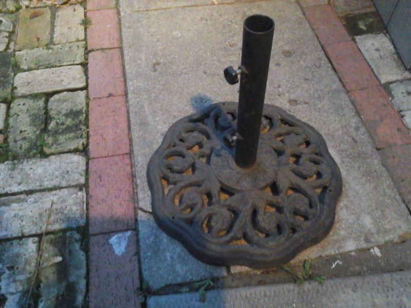 outdoor cast iron umbrella base