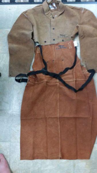 Welding Cape and Apron New Never Used Great deal for Welder Th