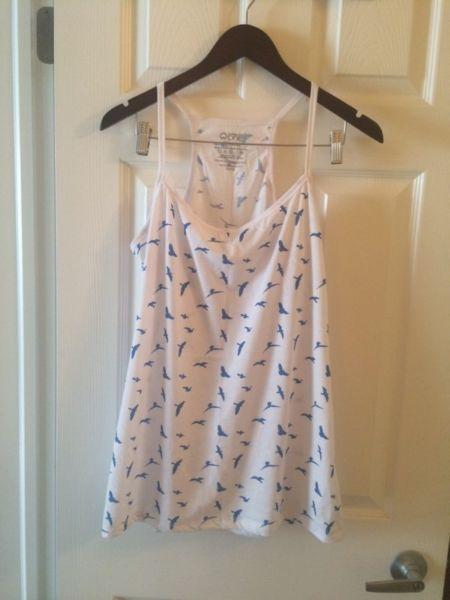 BRAND NEW WITHOUT TAGS CUTE LONG TANK WITH BIRDS!