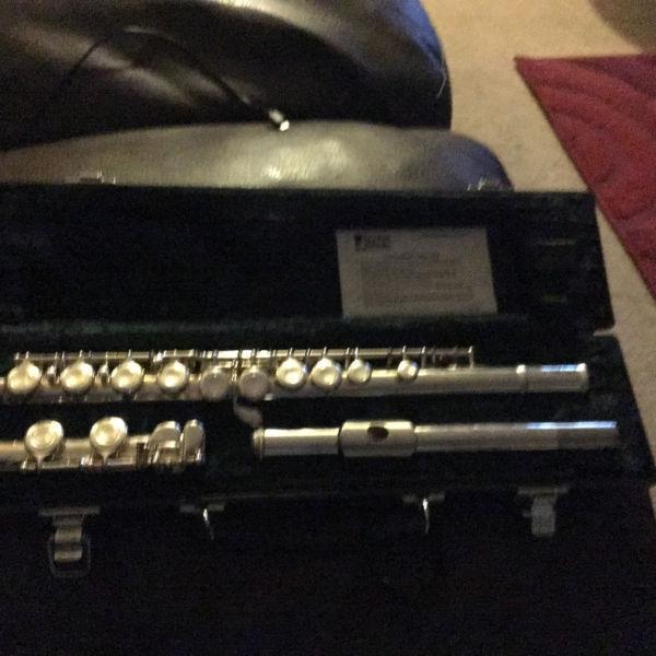 Used Yamaha flute for sale