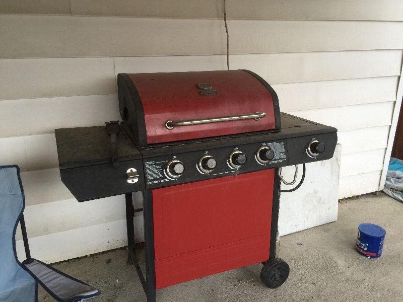 BEAUTIFUL RED BBQ--over $400 brand new!