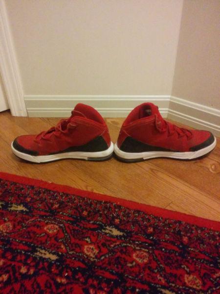 Jordan Air Deluxe, $150, only used a couple of times. Size 9.5