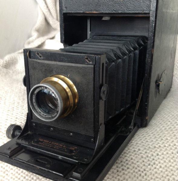 Vintage Camera, Early Revolving Back Auto Graflex 31/4 X 41/4