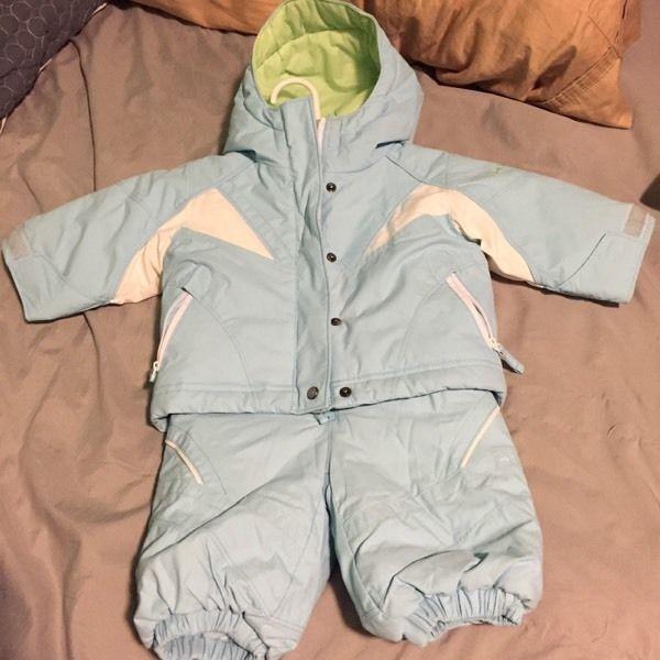 Columbia Snowsuit (jacket and snowpants) - Size 6 months