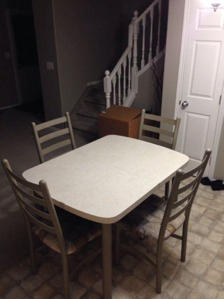 Sturdy Kitchen Table W/4 Chairs & Leaf