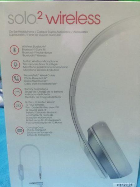 Beats solo 2 wireless headphones (white)