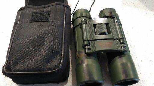 Bushmaster 1025CRH binoculars