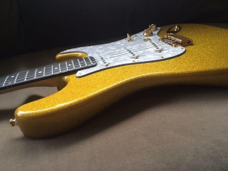 Warmoth Gold Sparkle Stratocaster