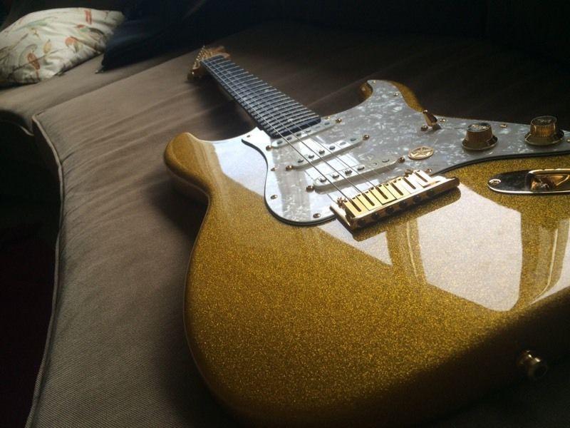 Warmoth Gold Sparkle Stratocaster