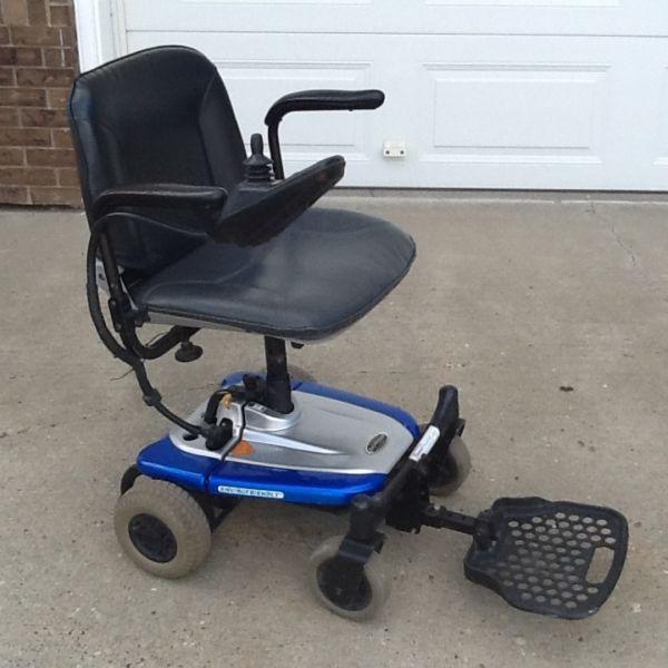 Electric wheelchair/ scooter