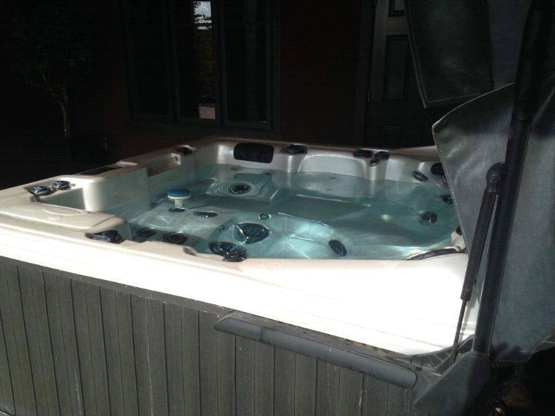 Hot tub for sell !!!!!