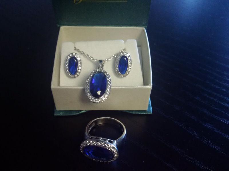 Sterling silver jewellery set. Like new. Ring is approximately s