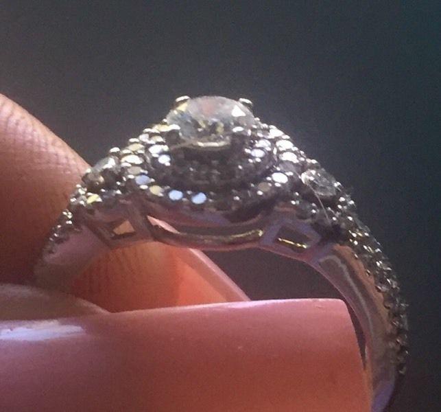 Gorgeous Canadian Diamond Ring