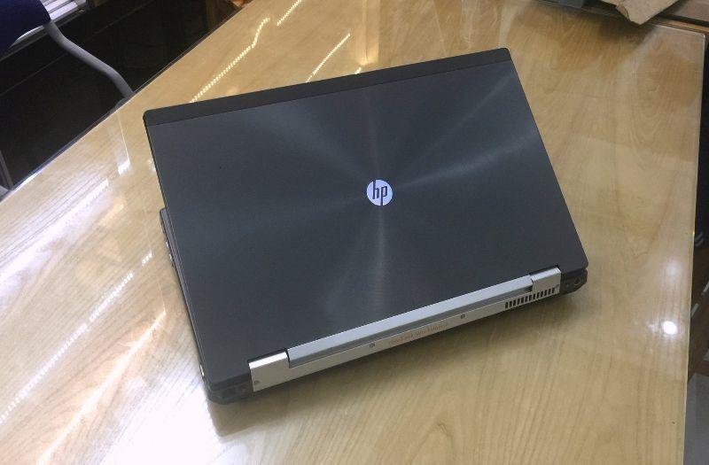 HP EliteBook 8760w workstation,i7,8GB, 750GB ,17.3'LED, Win 7