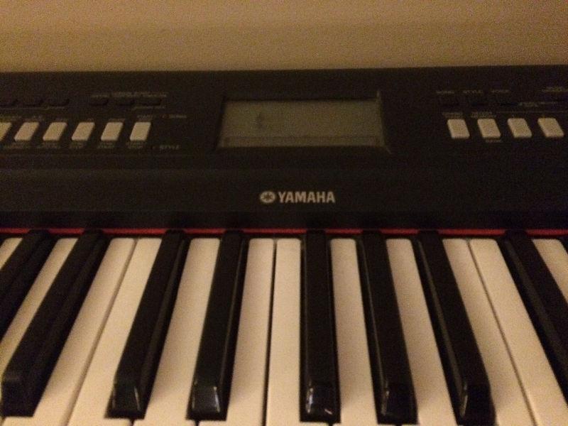 Yamaha Piaggero NP-V80 keyboard
