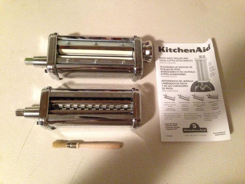 Kitchenaid Pasta Roller and Fettuccine Cutter Set - Hardly Used