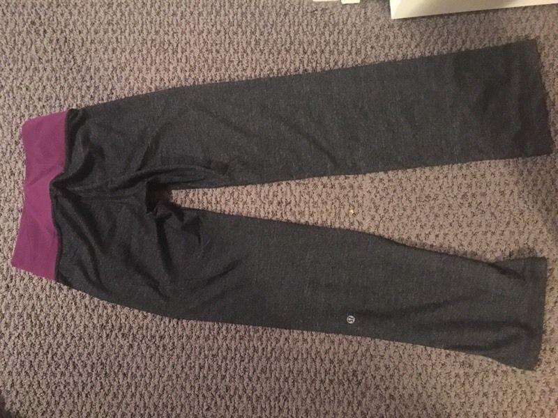 Authentic Lululemon pants! Only 20$!