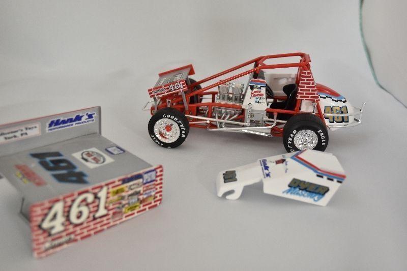 1:25 scale die cast sprint cars