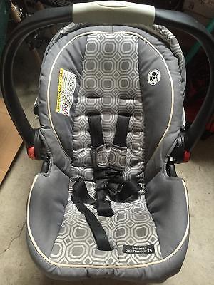 Graco click connect car seat and extra base