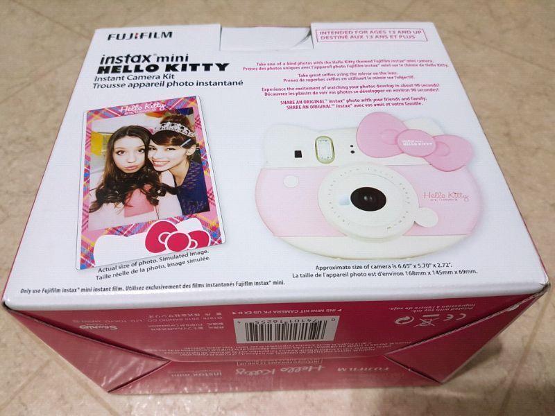 Fujifilm Hello kitty Minnie Instax package