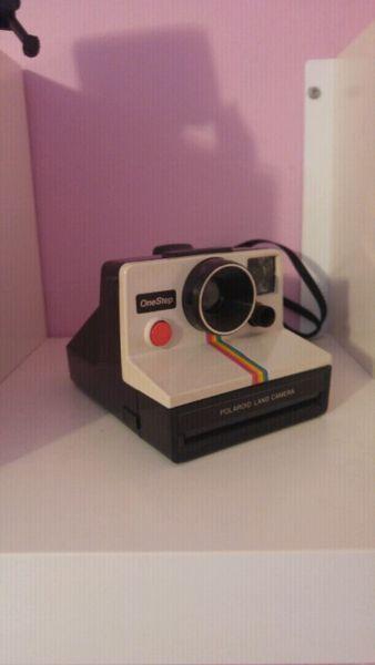 Polaroid sx-70 one step insta-cam