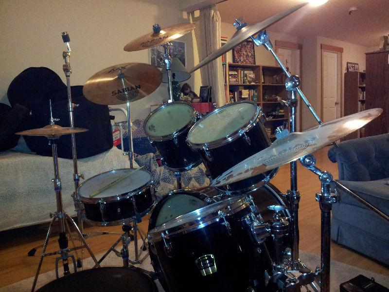 MUSIC STUDENTS and/or LOCAL MUSICIANS: Drumkit for sale