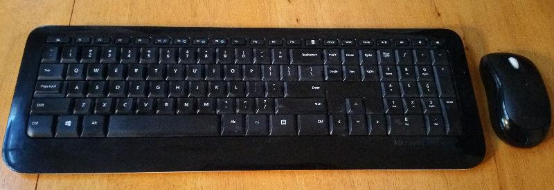Microsoft Wireless Desktop 800 - Keyboard and Mouse