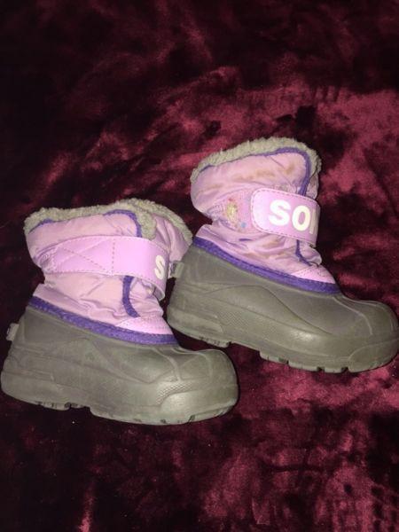 Size 8 Toddler girls winter boots