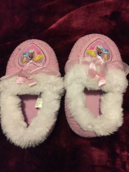 Toddler size 6/7 princess slippers