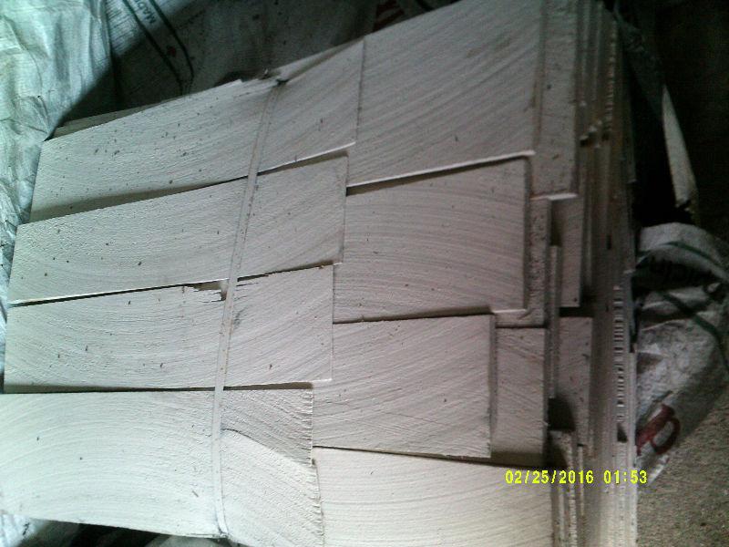 24' sidewall shingles cedar clear wood ,no knotts,fine grain