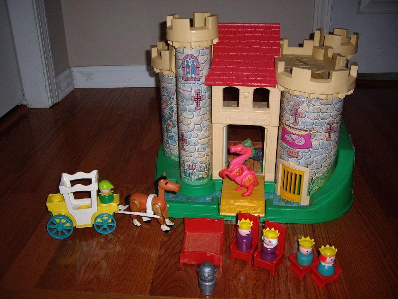 FISHER PRICE CASTLE