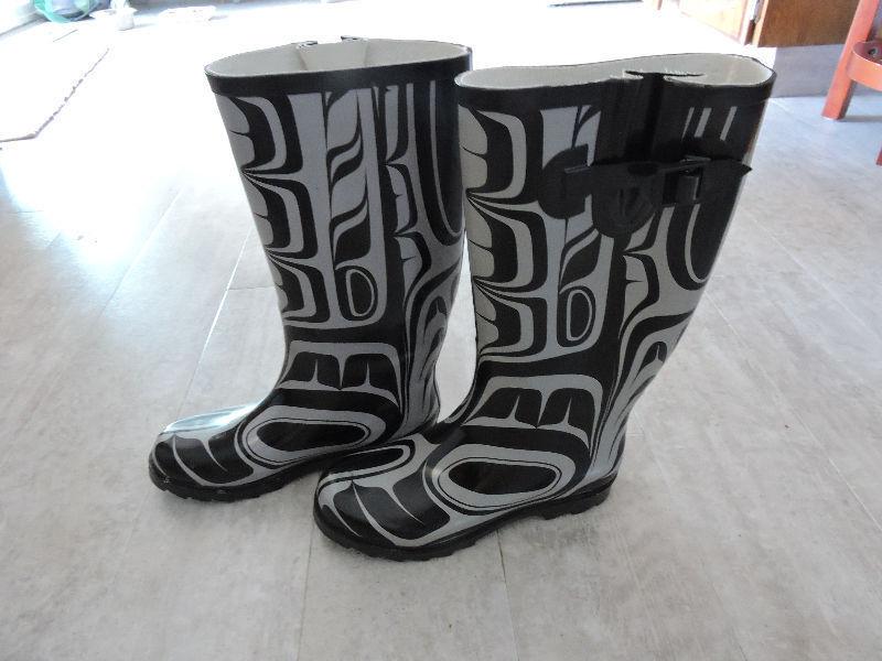 Native design rubber boots - brand new