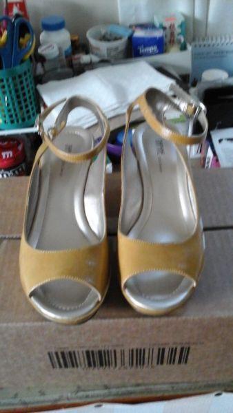 summer mustard colour shoes