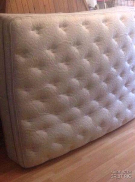 Queen size mattress in very good condition moving sale