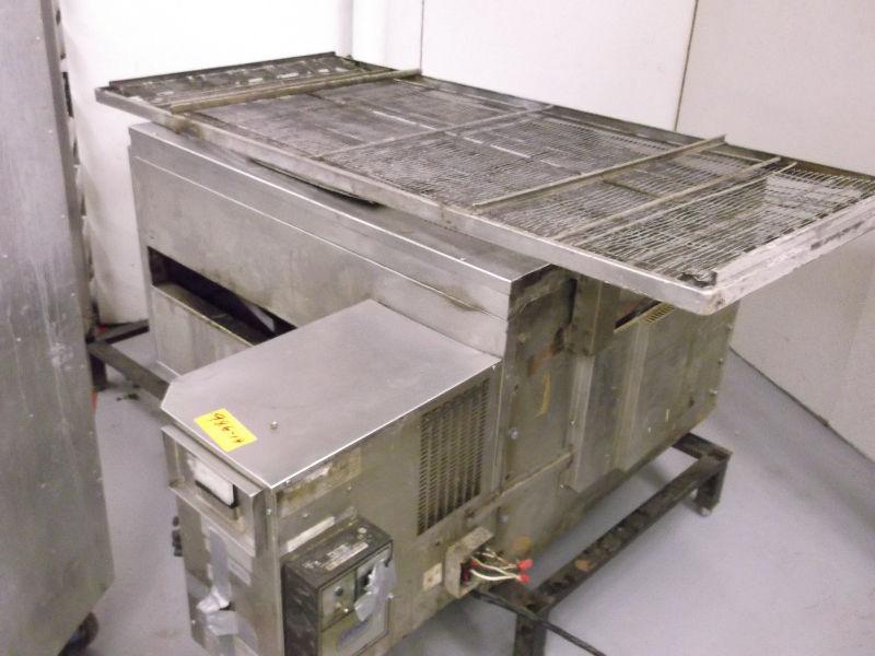 Propane Pizza Oven - conveyor type, #986-14