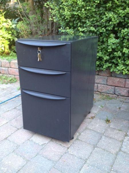 Haworth charcoal grey 3 drawer pedestal file cabinet (29)