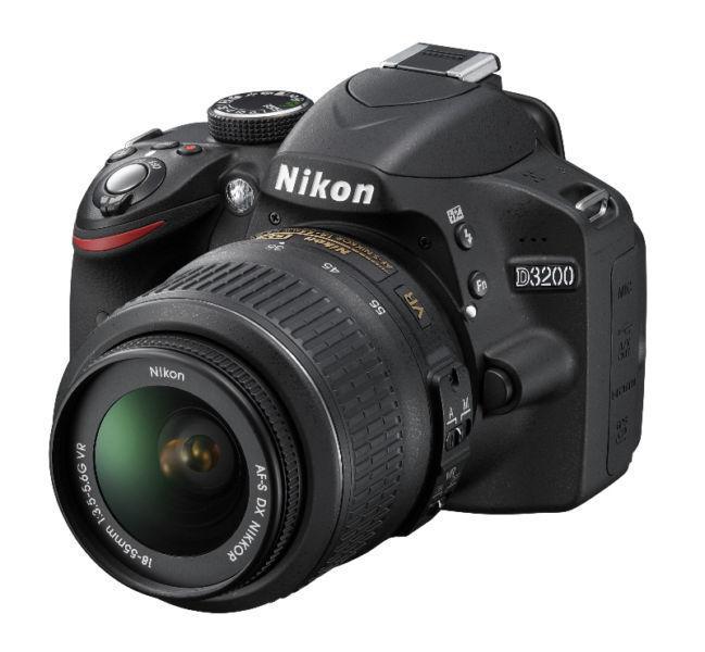 Nikon D3200 with VR zoom lens
