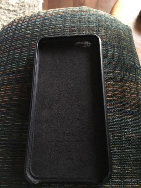 Black OEM Apple iPhone 6 or 6S leather case