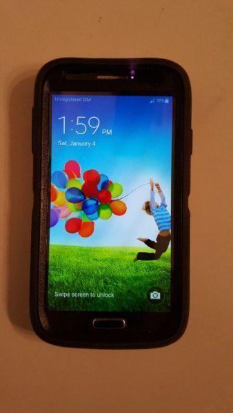 Samsung S4 on Rogers with Otterbox cases