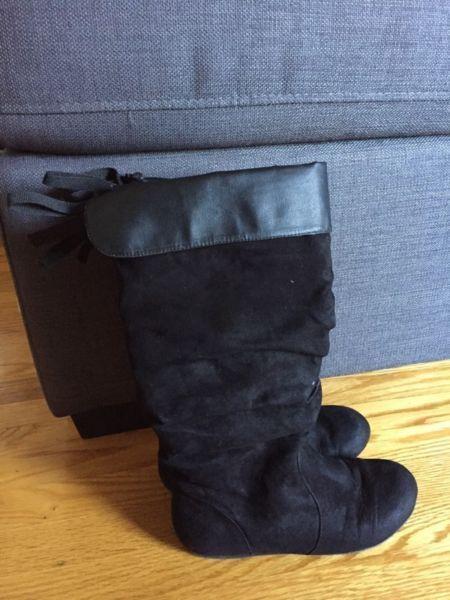 Super cute girls suede like boots size 13
