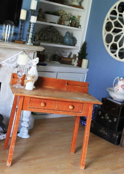 Primitive Shaker Style Antique Table / Desk