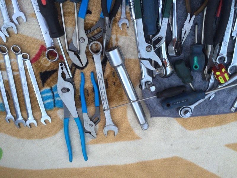Tools loose set the whole lot