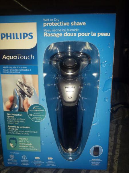 Philips 5000 AquaTouch Electric Shaver - S5420/08 - New