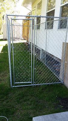 Chainlink outdoor kennel