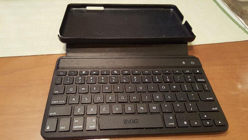 iPad Mini 2 Bluetooth Keyboard & Case