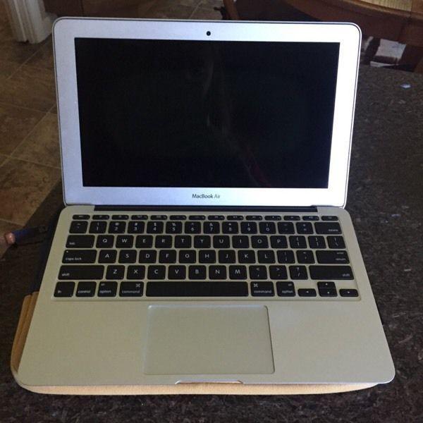 Great Condition MacBook Air 11.6