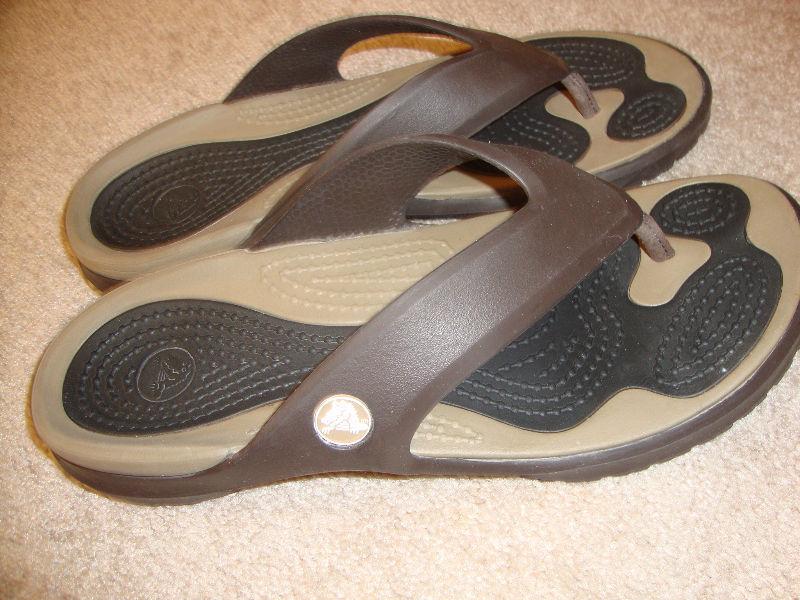 MEN'S CROCS